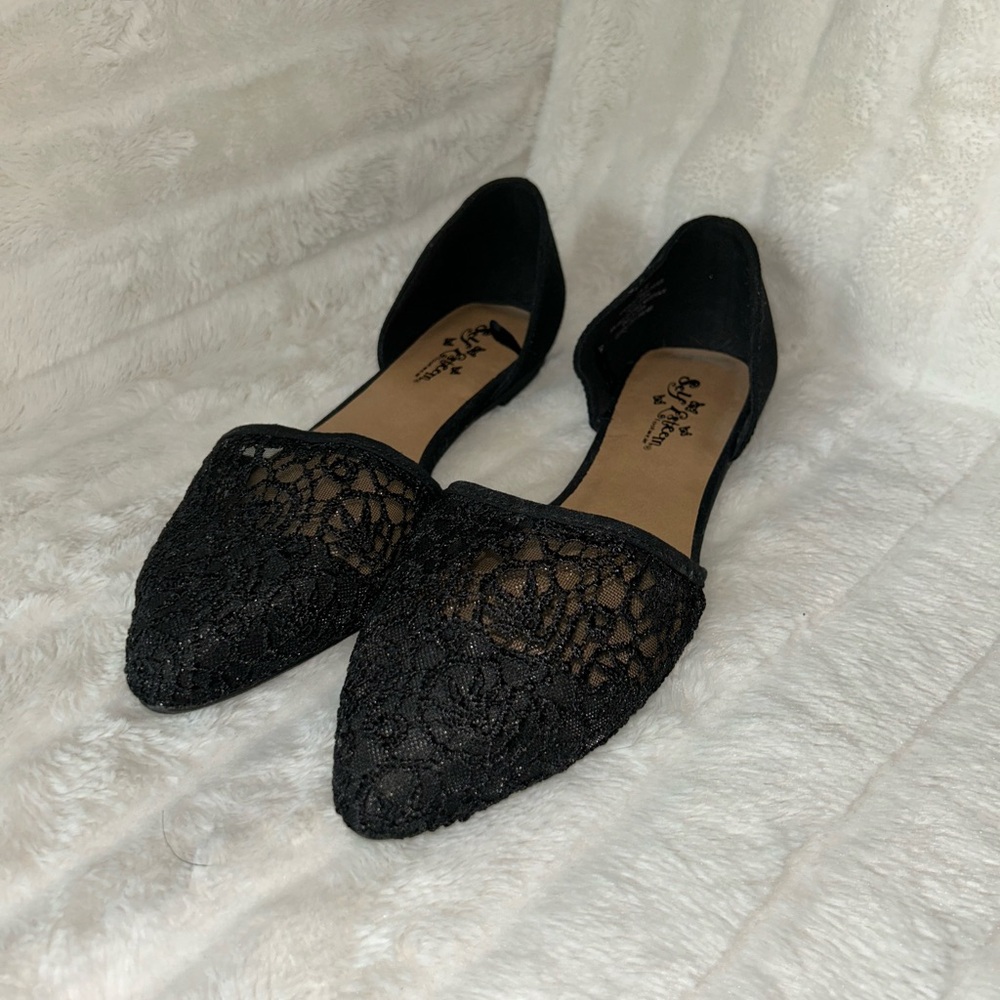 Self Esteem Black Lace Pointed-Toe d'Orsay Flats